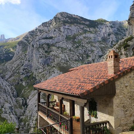 El Portal Del Abuelo Appartement Arenas De Cabrales Buitenkant foto