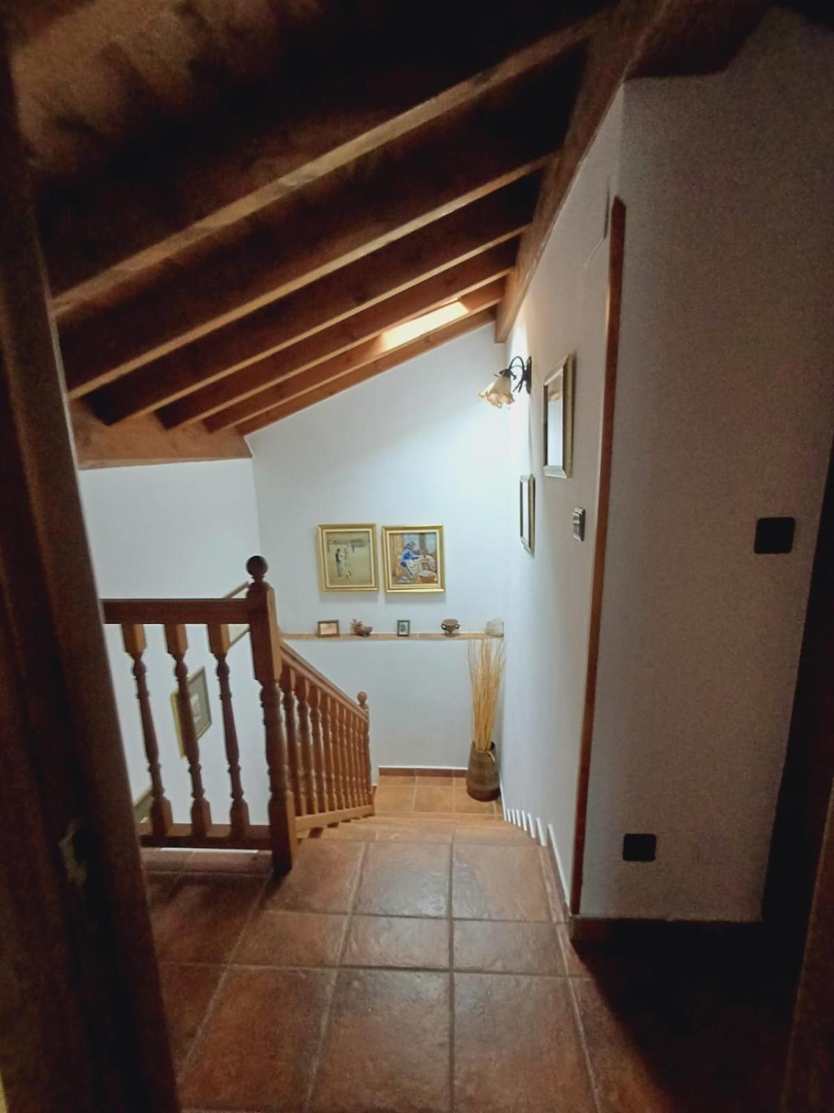 El Portal Del Abuelo Appartement Arenas De Cabrales Buitenkant foto