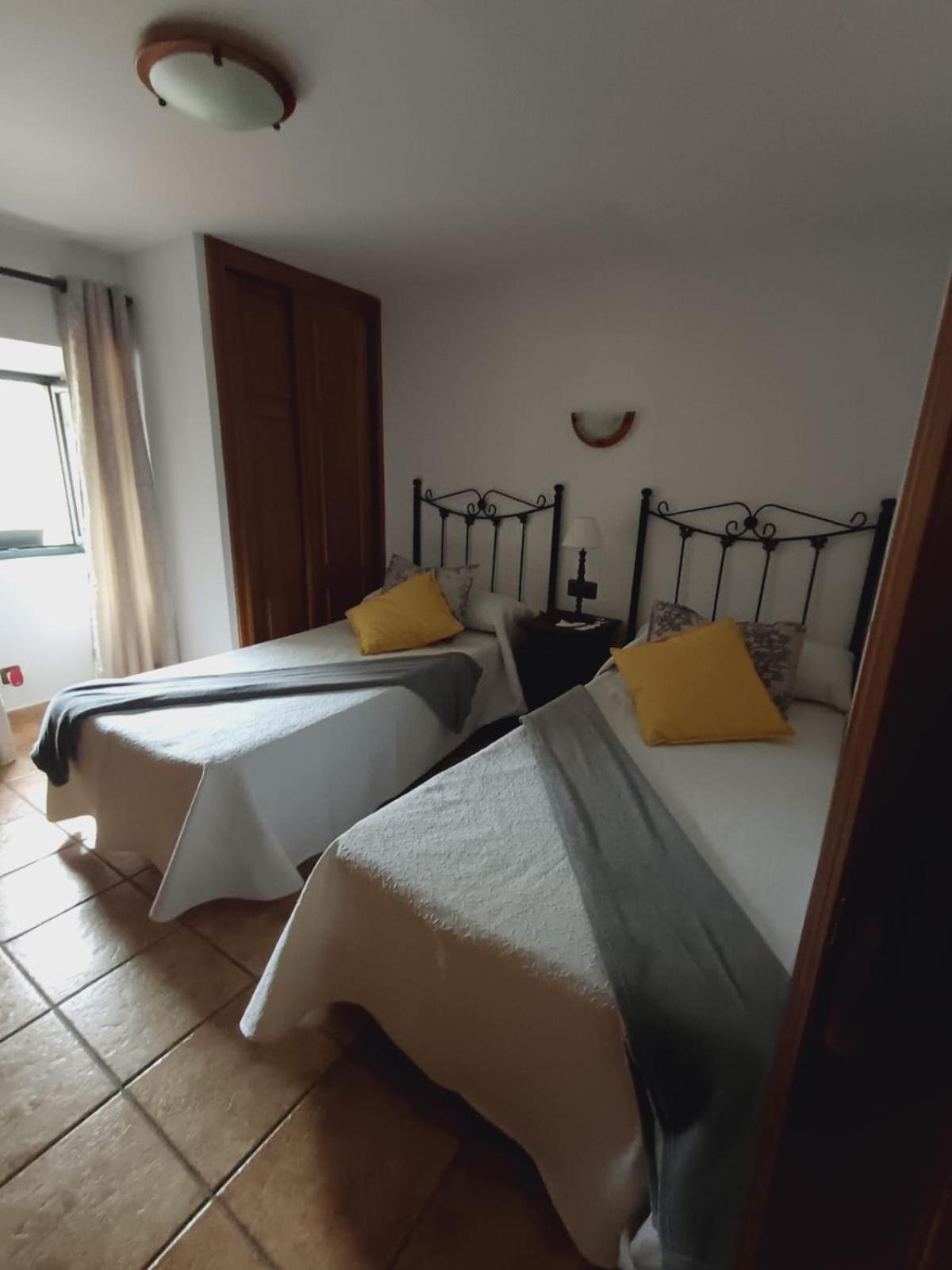 El Portal Del Abuelo Appartement Arenas De Cabrales Buitenkant foto